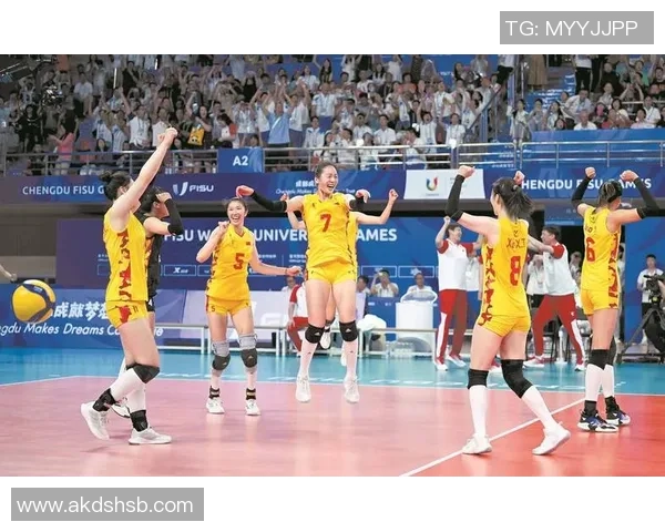 中国女排迎战加拿大力争胜利决战世界女排锦标赛精彩瞬间回顾