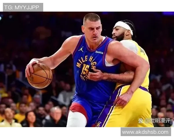 2009年NBA季后赛首场对决掘金队与湖人队精彩回顾与赛后分析