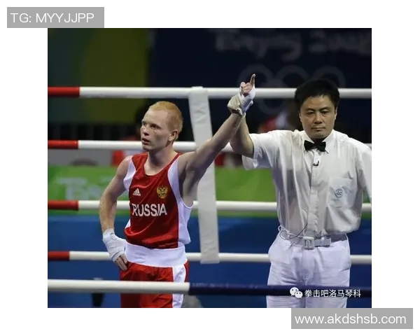 十五运会拳击项目冠军之战提早演出 “世界冠军”掀翻“奥运冠军”